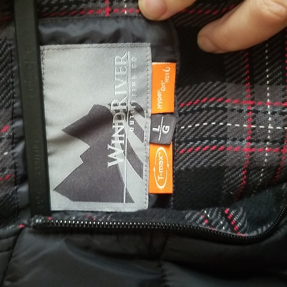 Large Windriver vest with hood black - Picture 3 of 3